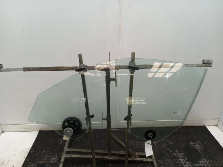 Porsche 911 Window Glass N/S 2012-2017 2 Door Coupe Front Lh 99154251100