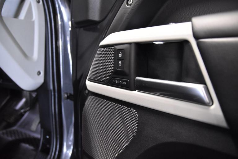 2021 Land Rover Defender 3.0 D250 HSE 110 5dr Auto ESTATE DIESEL Automatic