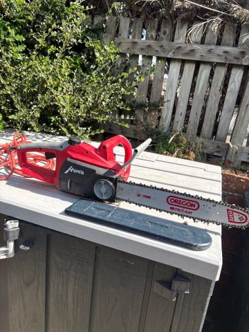 Electric Chainsaw, £70.00 for Sale in Cardenden, Fife | Gumtree