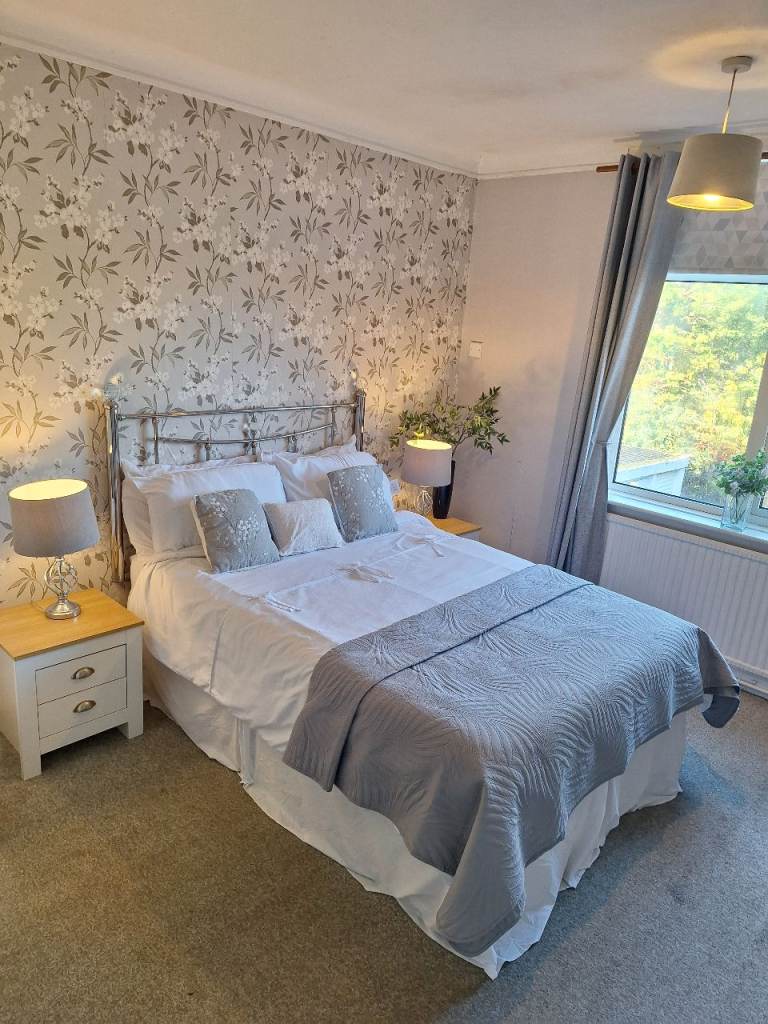 Spacious Double Room to Let