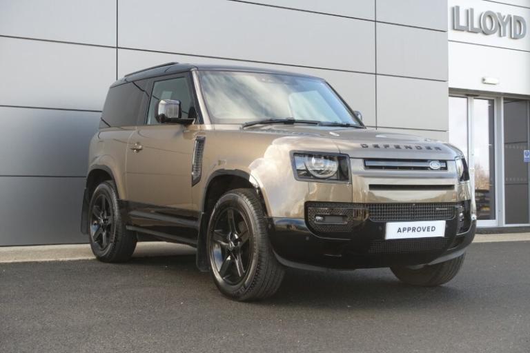 LAND ROVER DEFENDER 3.0 D250 X-Dynamic SE 90 3dr Auto
