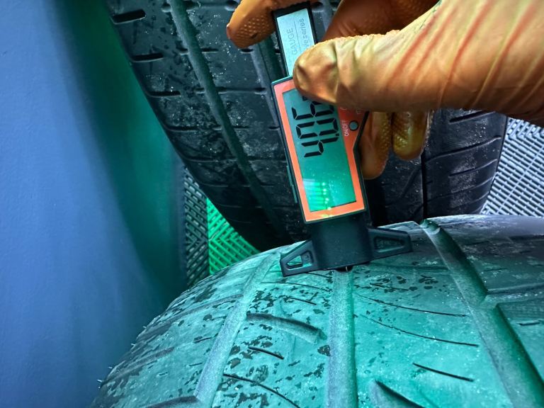 Range Rover Velar / Evoque / Discovery Sport / FL2 20” Bronze Alloy Wheels Style 1032 & all Pirelli!