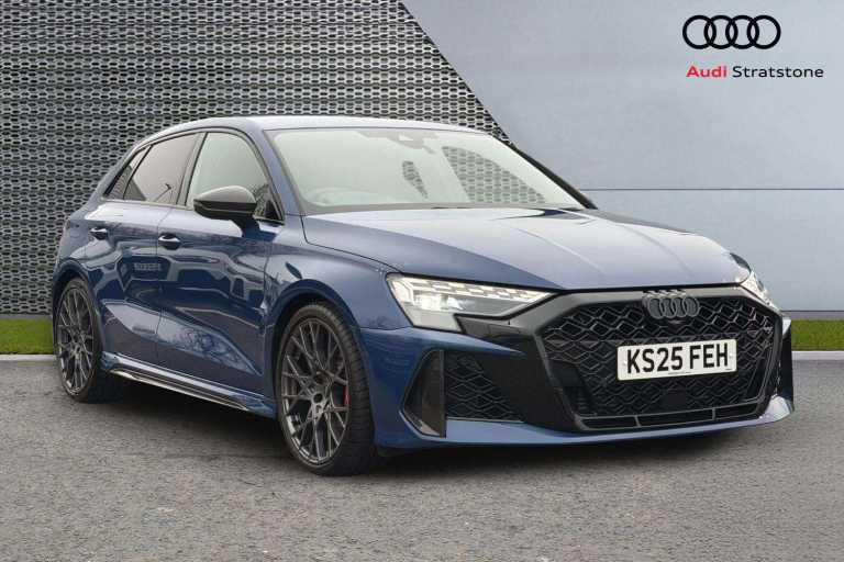 2025 Audi RS3 RS 3 TFSI Quattro Carbon Black 5dr S Tronic Hatchback Petrol Automatic