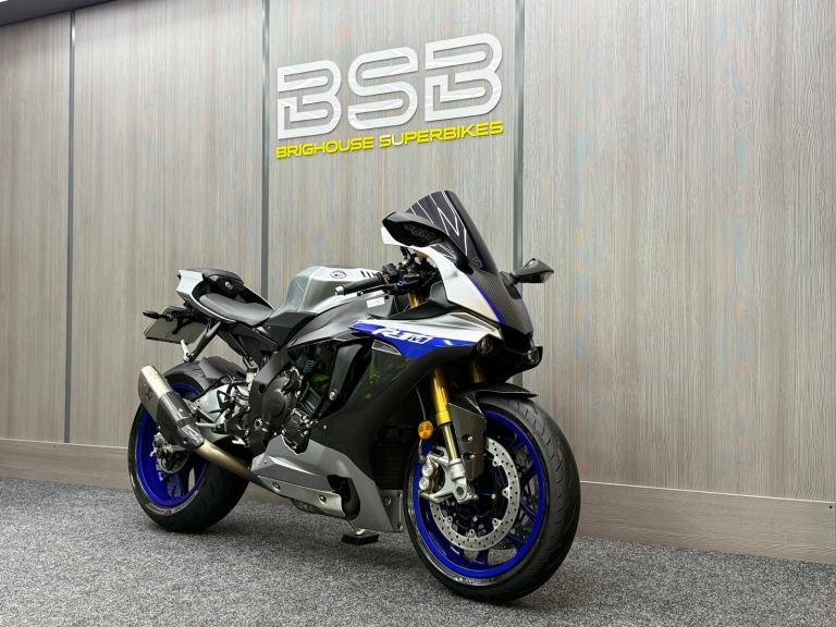 2017 17 Yamaha R1M 1000 17 Euro 4 - Akrapovic System - Low Miles ++ Extras