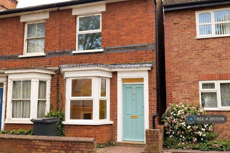 2 bedroom house in Bassett Road, Leighton Buzzard, LU7 (2 bed) (#2855019)