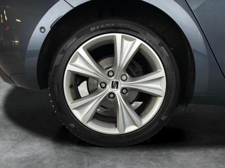 2023 SEAT Leon 1.5 TSI EVO FR Hatchback 5dr Petrol Manual Euro 6 (s/s) (130 ps) - NAV - CR Hatchb...