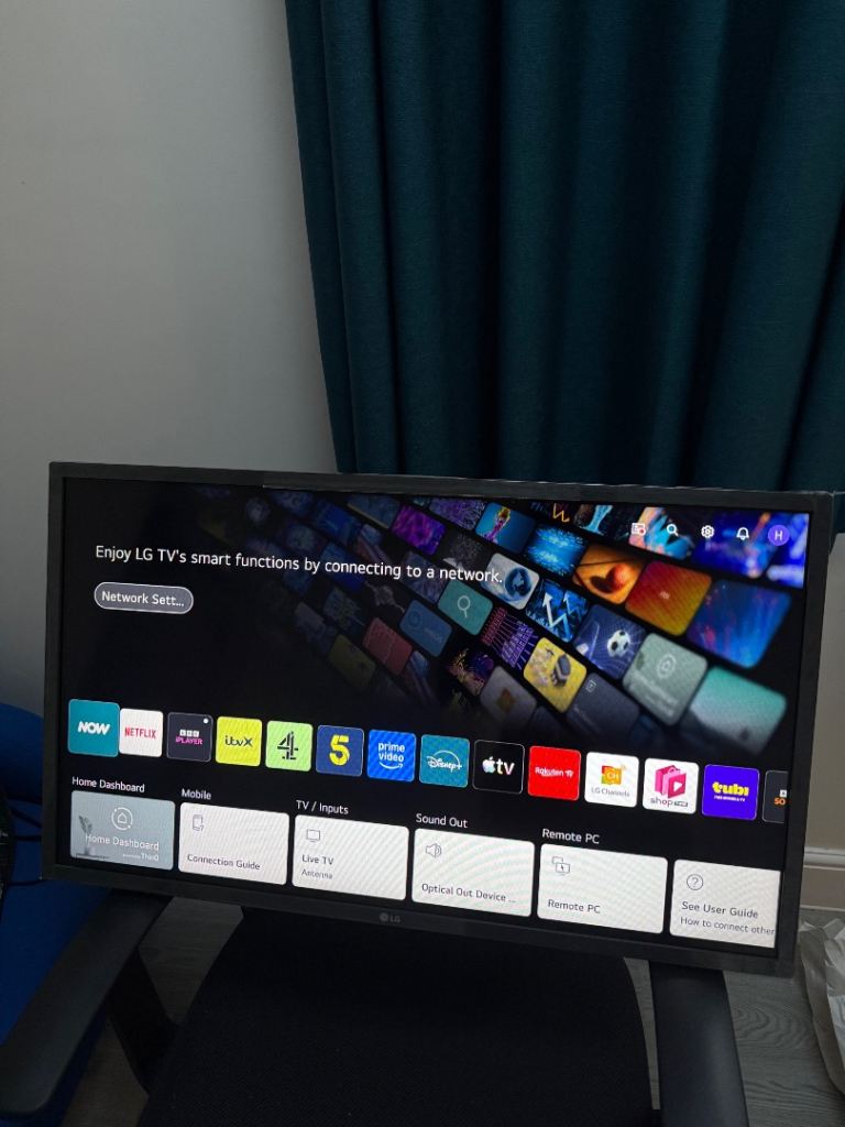 LG 32” Smart TV (32LQ630B6LA) – Excellent Condition Barely Used It