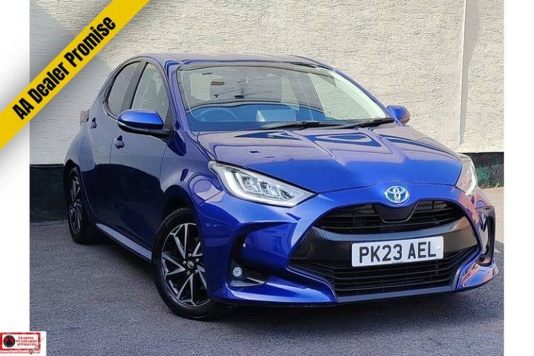 2023 Toyota Yaris VVT-h Design Hatchback HYBRID Automatic