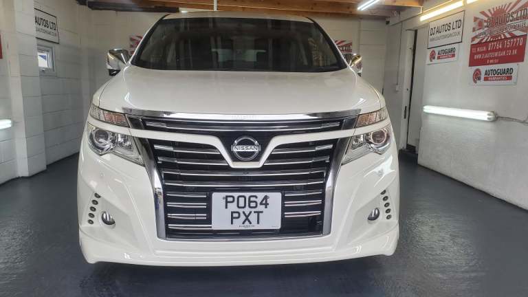Nissan Elgrand e52 3.5cc automatic 8 seater fresh japanese import 60k 2014