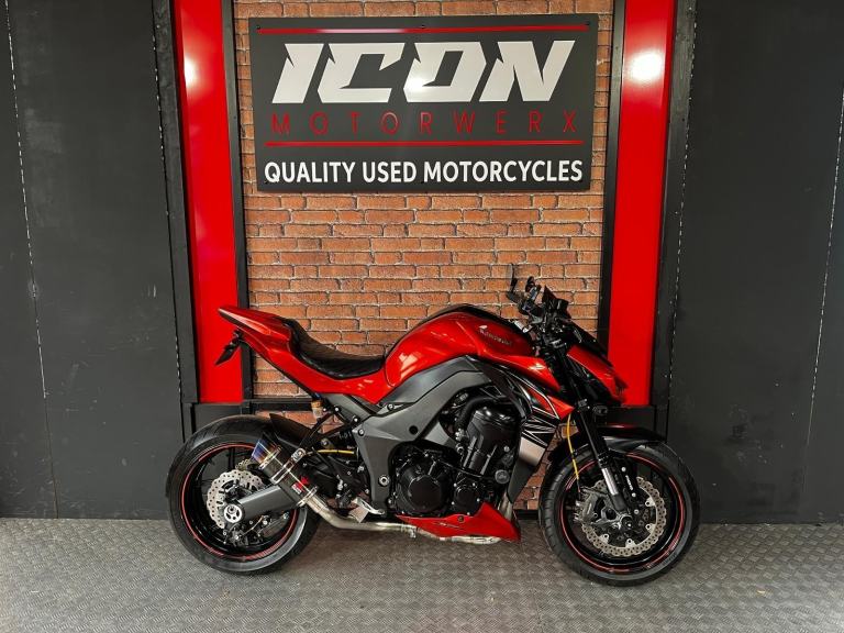 2017 Kawasaki ZR1000 Z1000 LOTS OF EXTRAS LOW MILES