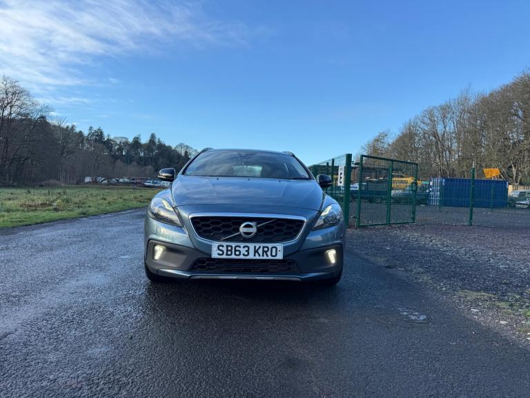 2013 Volvo V40 D2 Cross Country Lux 5dr HATCHBACK Diesel Manual