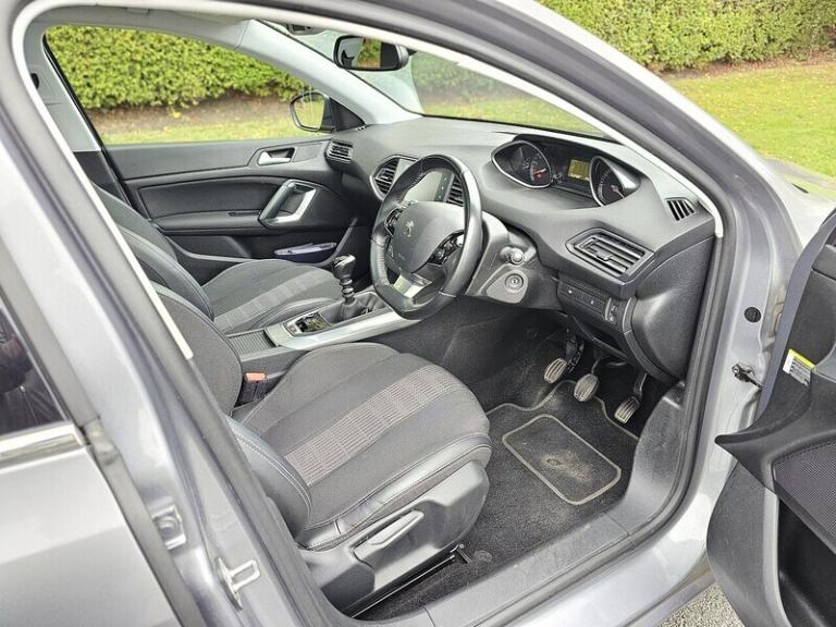 2019 Peugeot 308 SW PureTech Allure Estate Petrol Manual