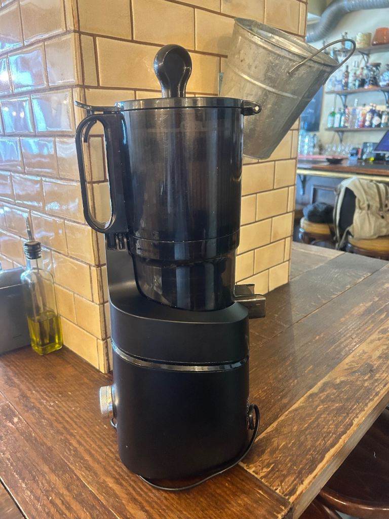 Second hand profesional juicer