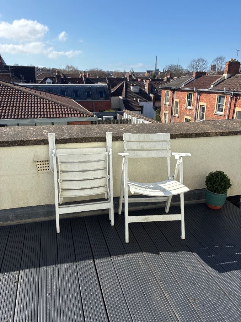 X2 White Garden Foldable Chairs 