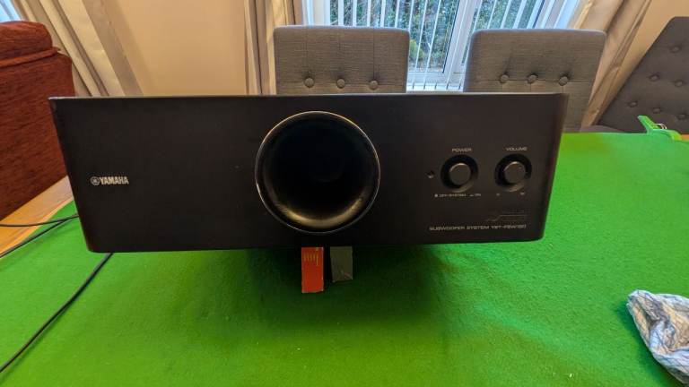 Yamaha Sub Woffer YST-FSW150