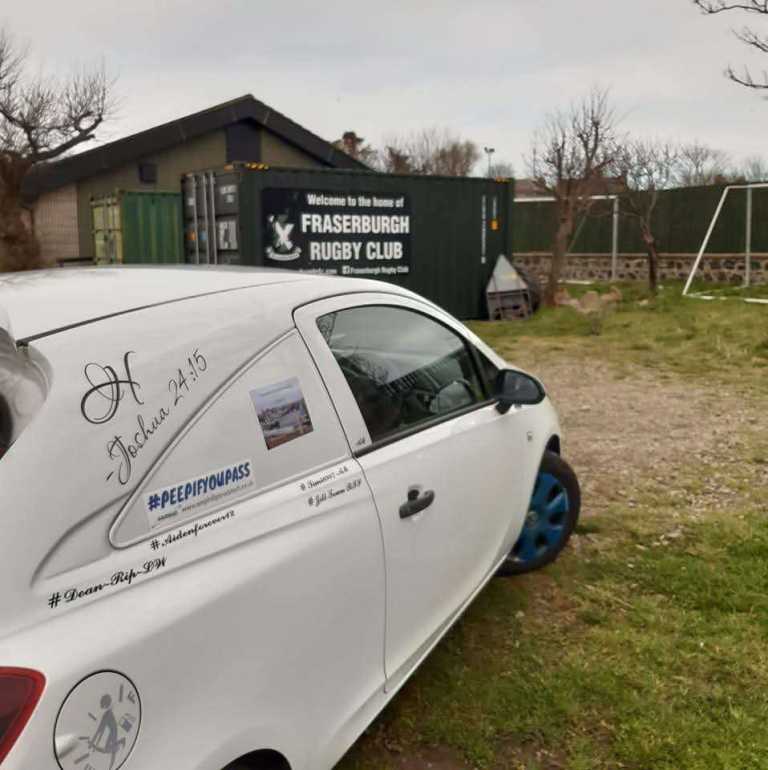 Breaking Corsa van 2015