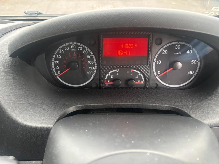 2013 Peugeot Boxer  2.2 HDi 440 Window Van 4dr Diesel Manual FWD L4 H2 (130 bhp) Minibus Diesel M...