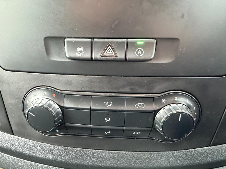 2020 Mercedes-Benz Vito 114CDI Pure Van PANEL VAN DIESEL Manual