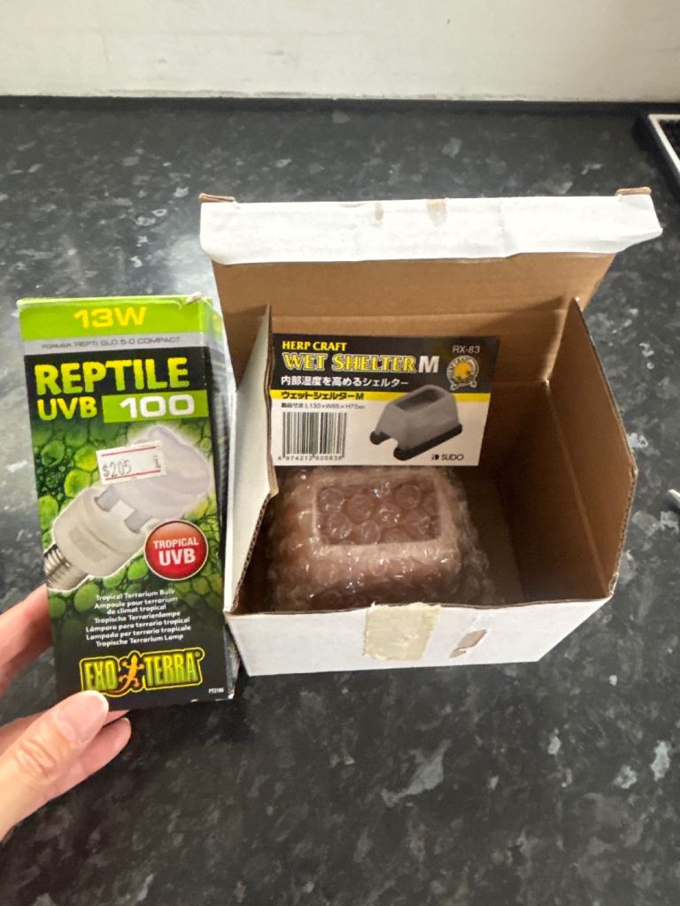 Exotic pet accessories