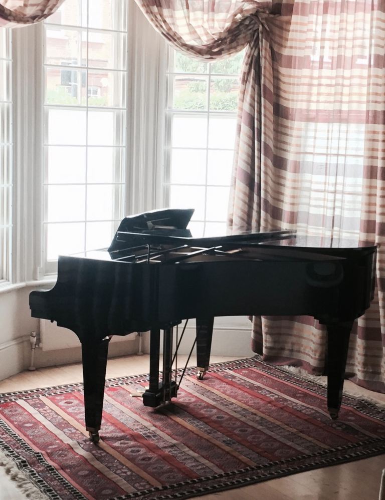 Kawai GM-10 Baby Grand Piano - made in Japan