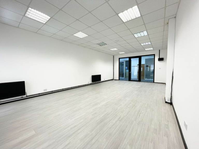 Large Office | Wokspace | Creative Space to Rent In Leytonstone East London E10 
