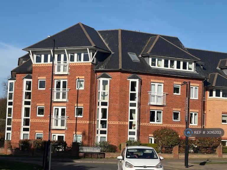 1 bedroom flat in Strawberry Court, Sunderland, SR2 (1 bed) (#3016203)
