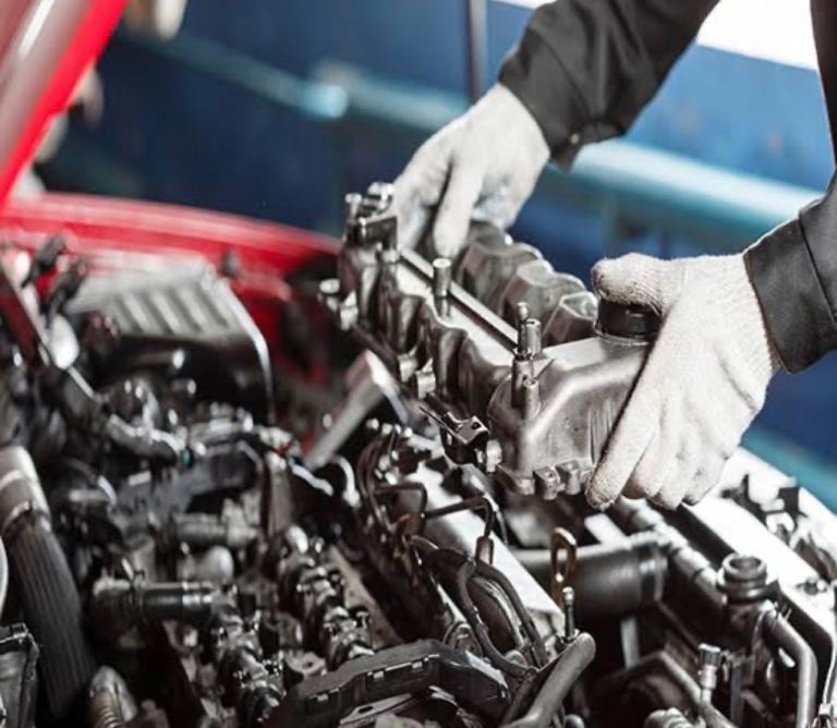 Mobile motorcycles and car/vans mechanic