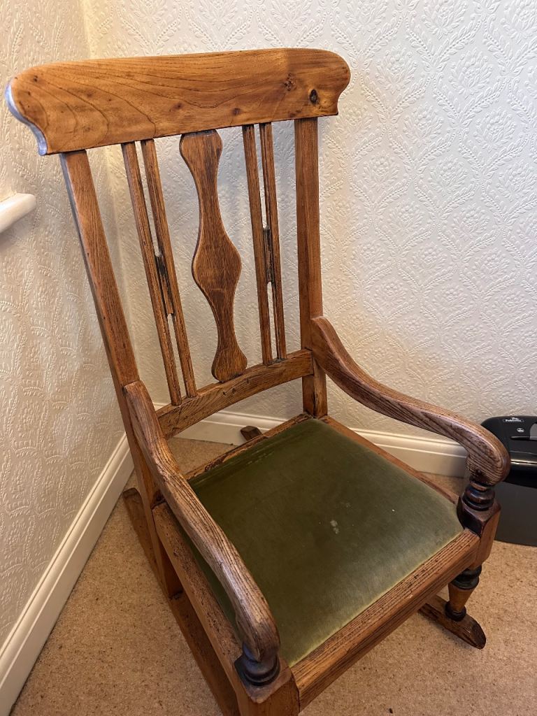Antique Vintage Lovely farmhouse Rocking Chair