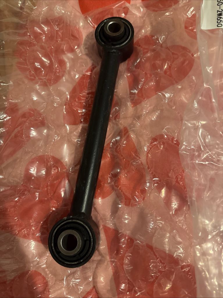 Kia Sportage MK3 rear axle wishbones 