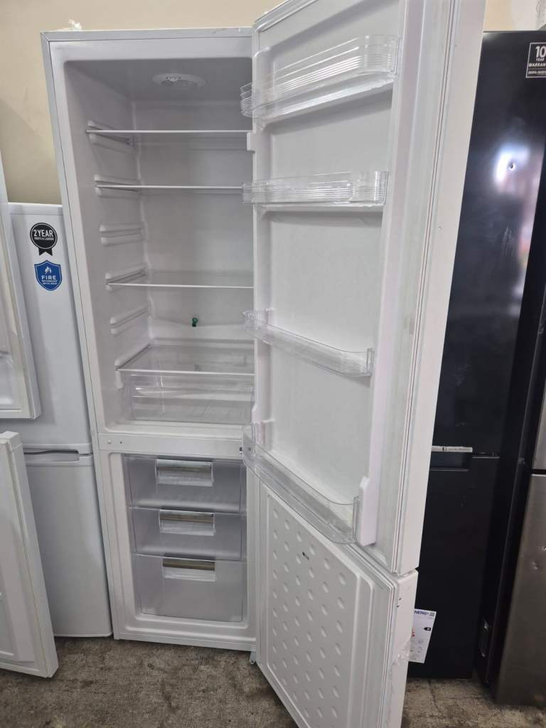 LOGIK Fridge Freezer – Brand New – £200
