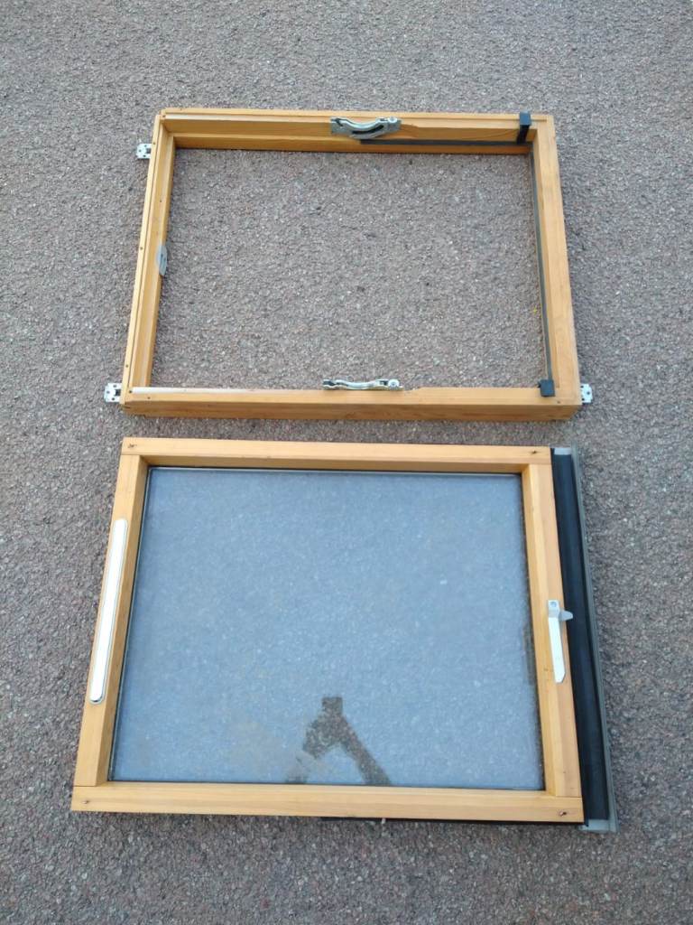 Attic/ roof window (can deliver)