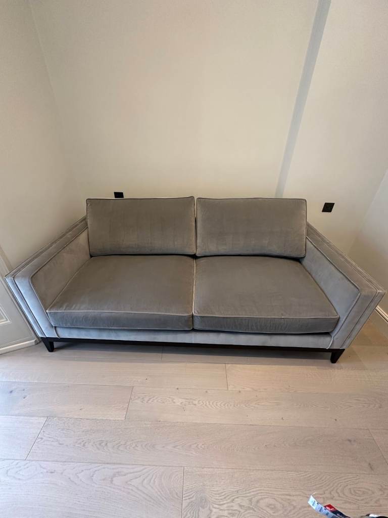 Hockney Deluxe 2.5 Seater Sofa