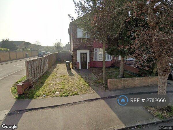4 bedroom house in Boundaries Road, Feltham, TW13 (4 bed) (#2782666)