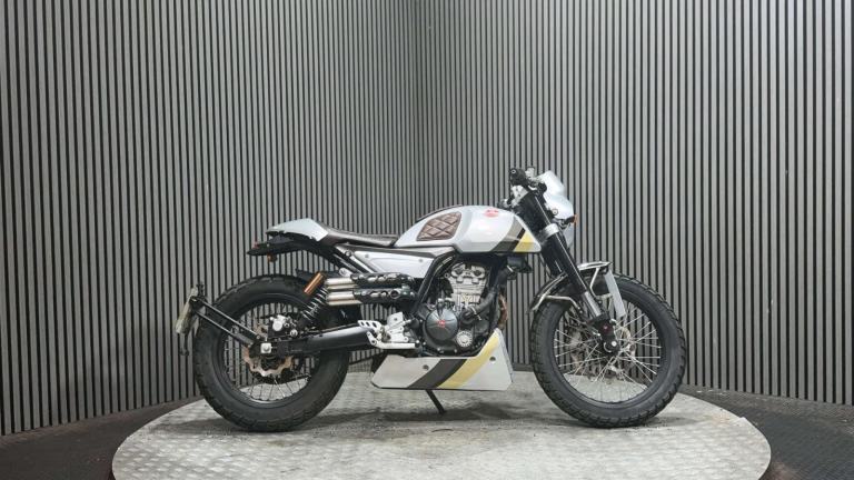 Mondial HPS 2020 ONLY 3K GOOD RUNNING PROJECT CAFE BIKE 125CC