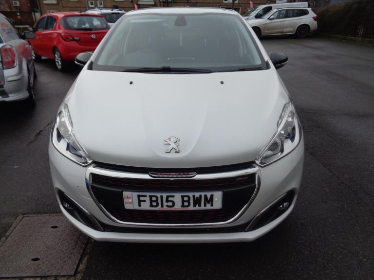 2015 Peugeot 208 1.2 PureTech 110 GT Line 5dr HATCHBACK Petrol Manual