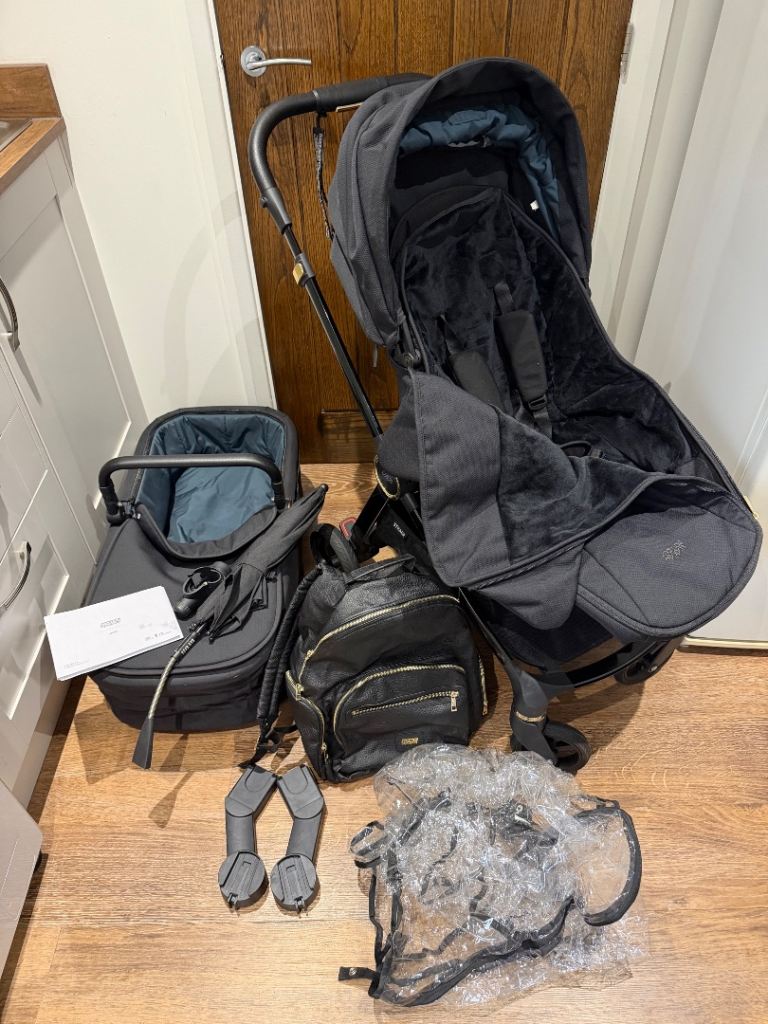 Mamas & Papas Strada Travel System Pram