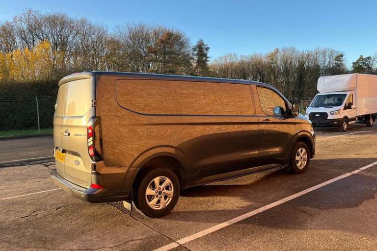 2025 Ford Transit Custom 280 Limited L2 LWB FWD 2.0 EcoBlue 136ps Low Roof Manual PANEL VAN Diese...