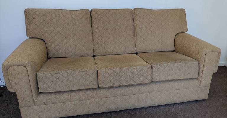 FREE - 3 piece suite, includes 3 seater sofa and 2 armchairs, pick up East Kilbride
