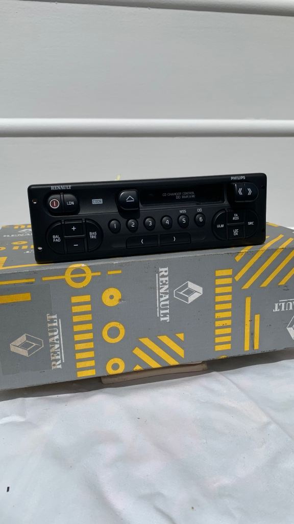 Renault Car Stereo Radio