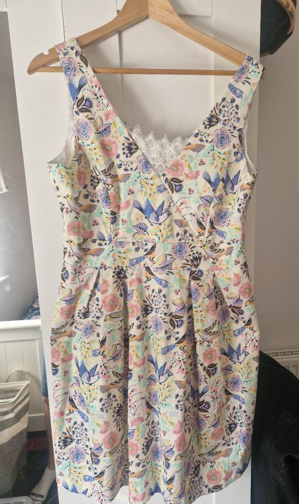 Monsoon occasion wedding guest dress birds and floral Lined size 14