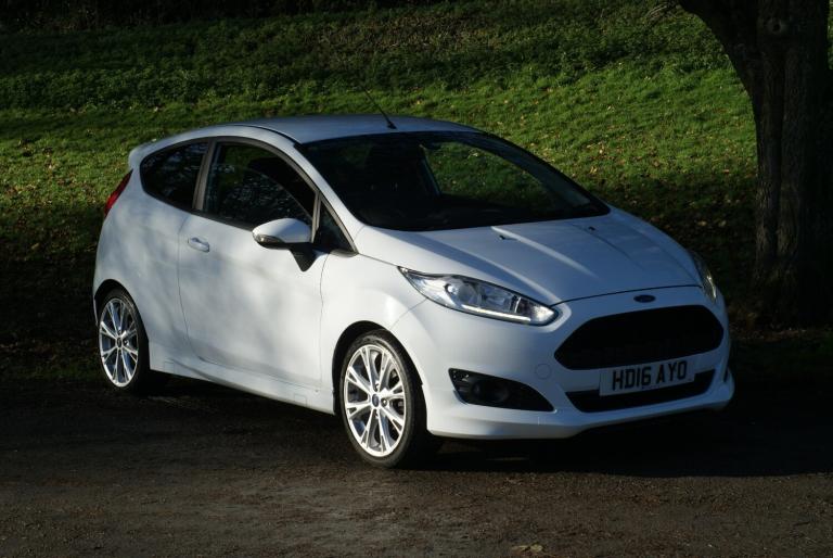 2016 Ford Fiesta 1.0 EcoBoost 125 Zetec S 3dr HATCHBACK Petrol Manual