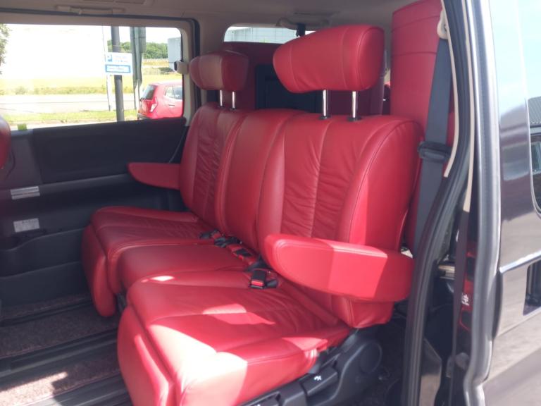 2008 Nissan Elgrand 3.5 Auto RED LEATHER MPV Petrol Automatic