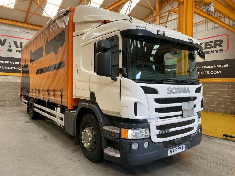 SCANIA P250 *EURO 6* 18 TONNE 4X2 CURTAINSIDER – 2016 – WX16 YVT
