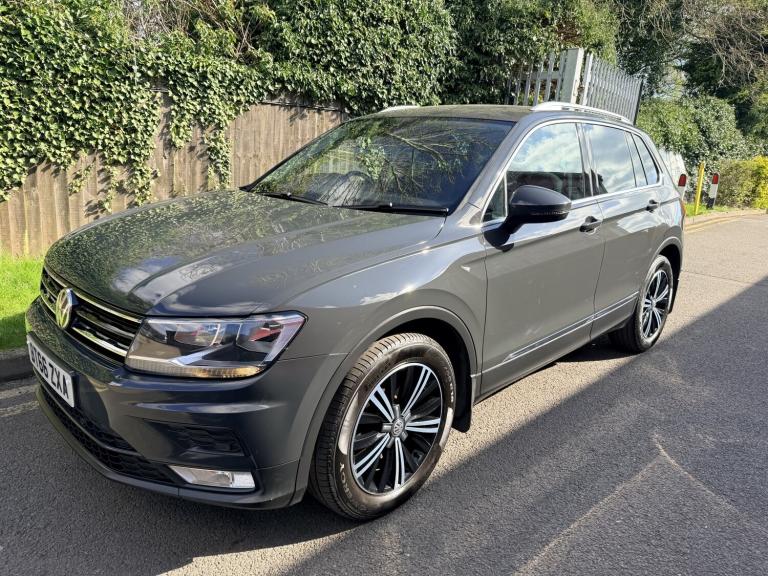 VOLKSWAGEN TIGUAN 2.0 TDI BlueMotion Tech SE Navigation Grey Manual Diesel 2016