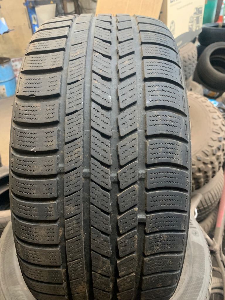 image for Nexen winter tyre (215/40/17)