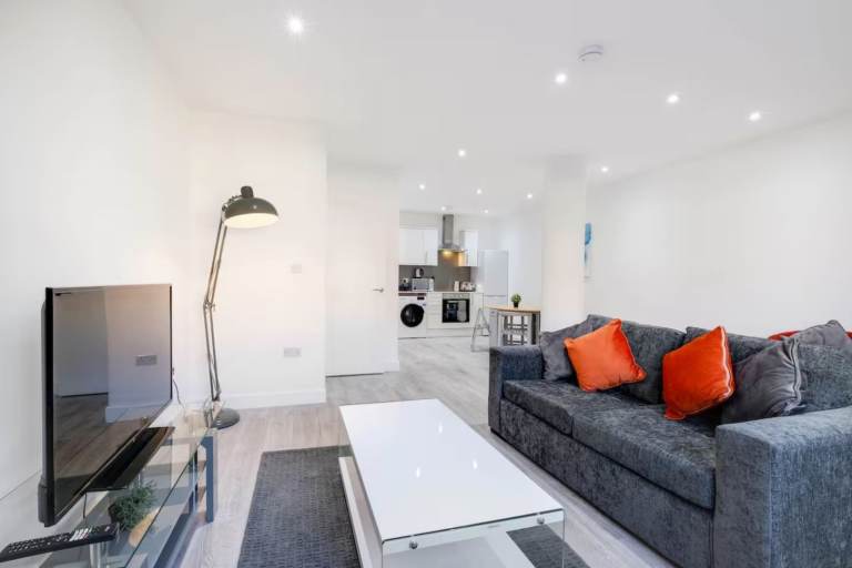 🏡4 x 1 Bed Flats Corby, Northamptonshire NN17 