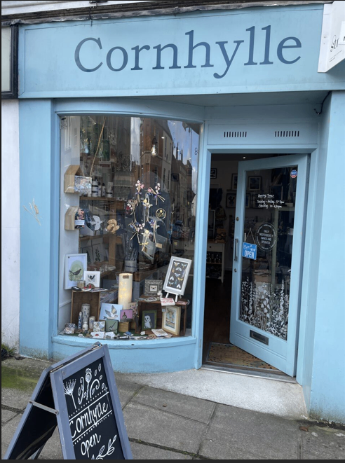 Retail shop for rent - £85 P/W - Warminster - Direct from landlord - No extra fees 