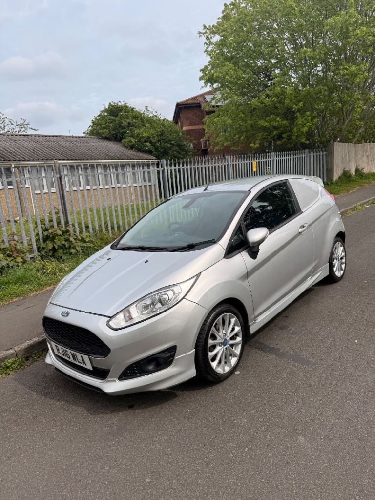 Ford, FIESTA, Car Derived Van, 2016, Manual, 1496 (cc)