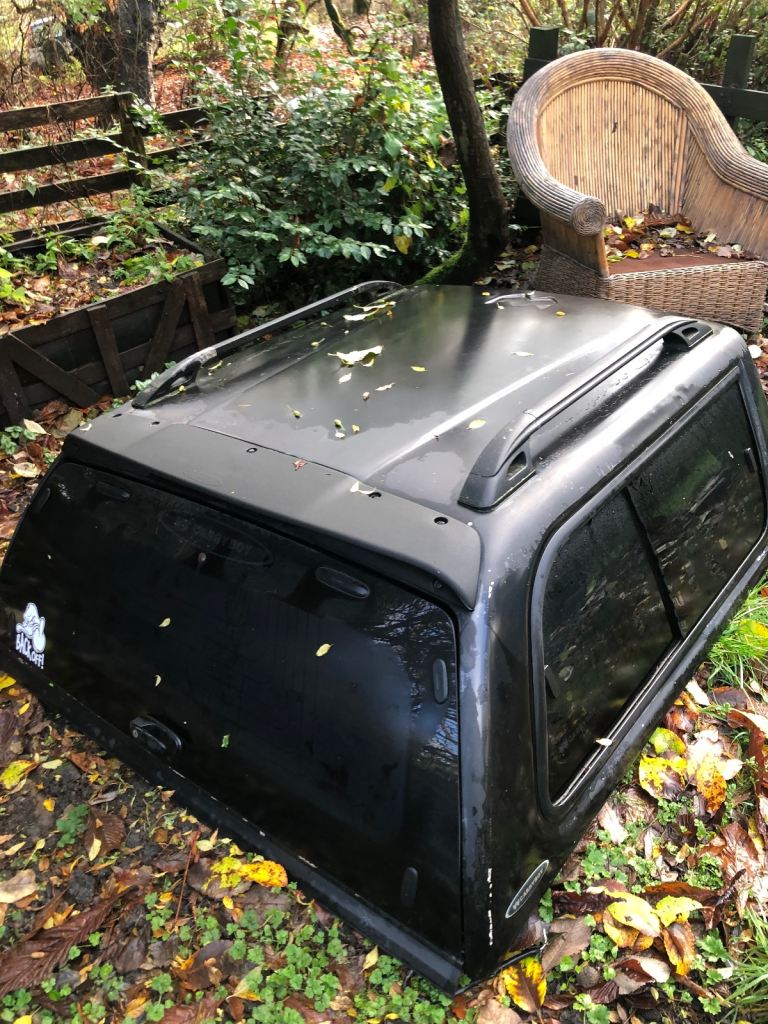 Mitsubishi l200 2006 canopy 