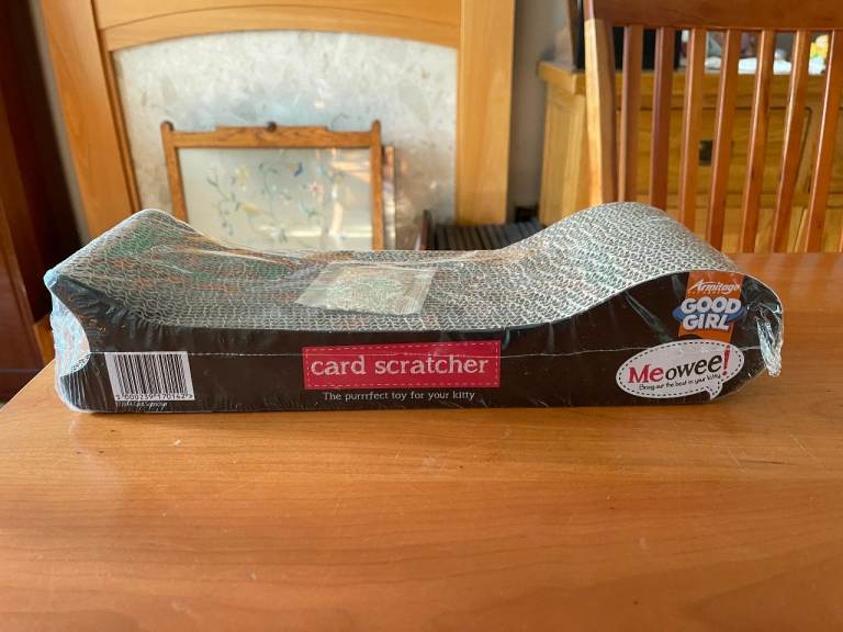 Cat Scratching Post,Armitage Good Girl Meowee! Pet Care,Lounging Bed with Catnip,BRAND NEW